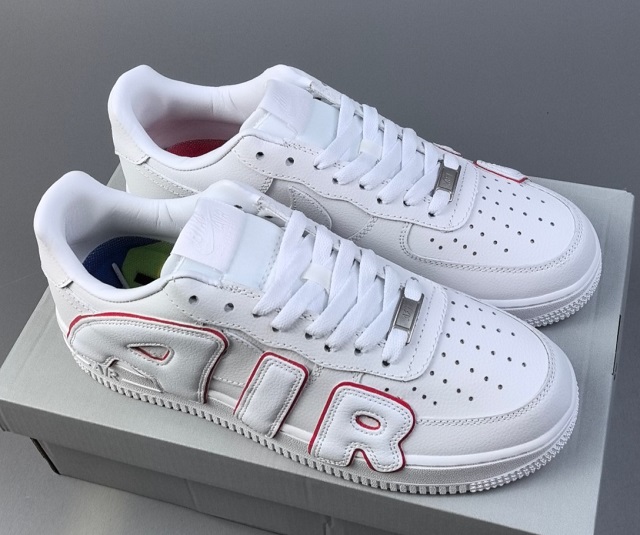 Women Air Force 1 006